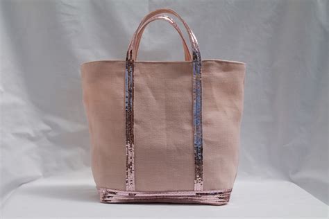 Thoughts on rose poudre as a bag colour. 